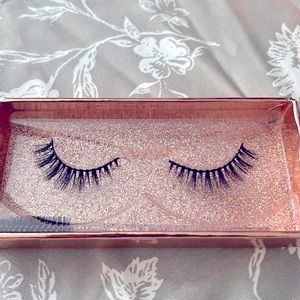 Natural lashes 1 pair